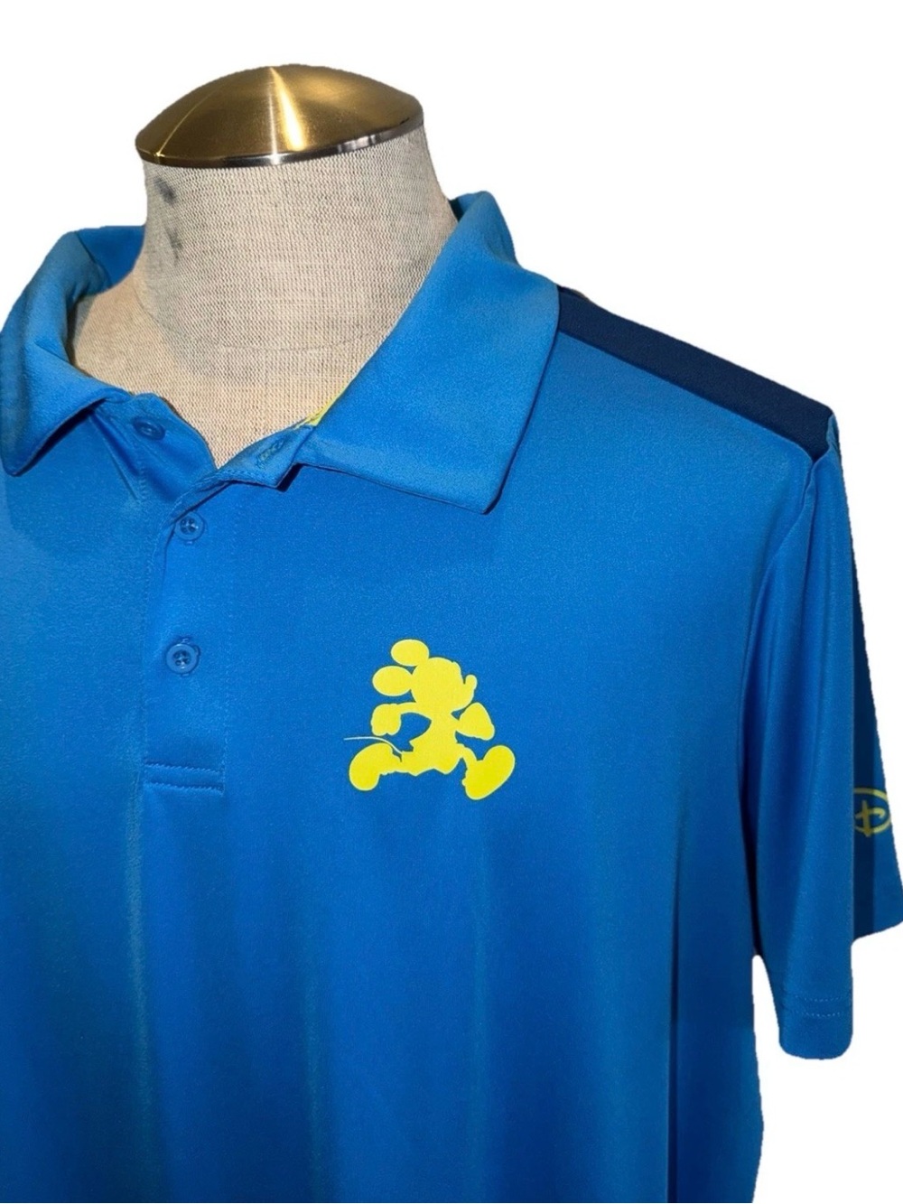 Run Disney Performance Polo shirt large NWT